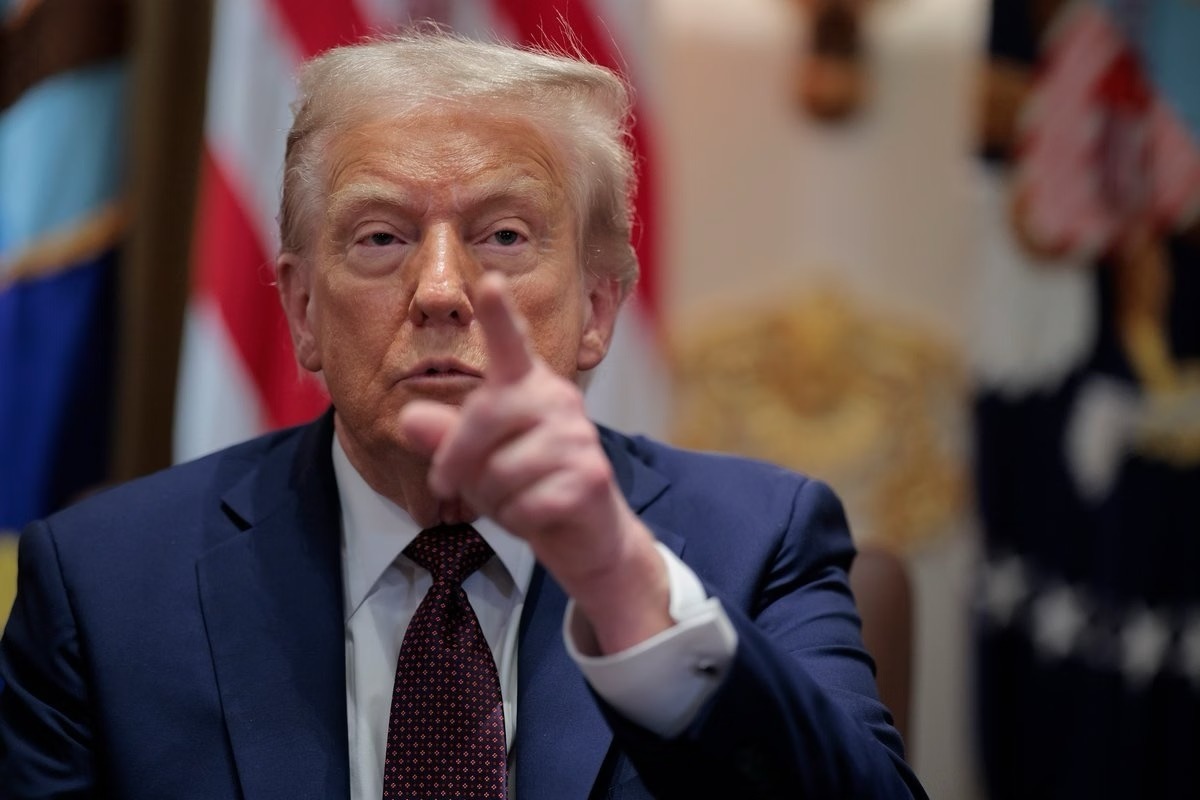 Governo Trump cita “poder militar” ao comentar julgamento de Bolsonaro