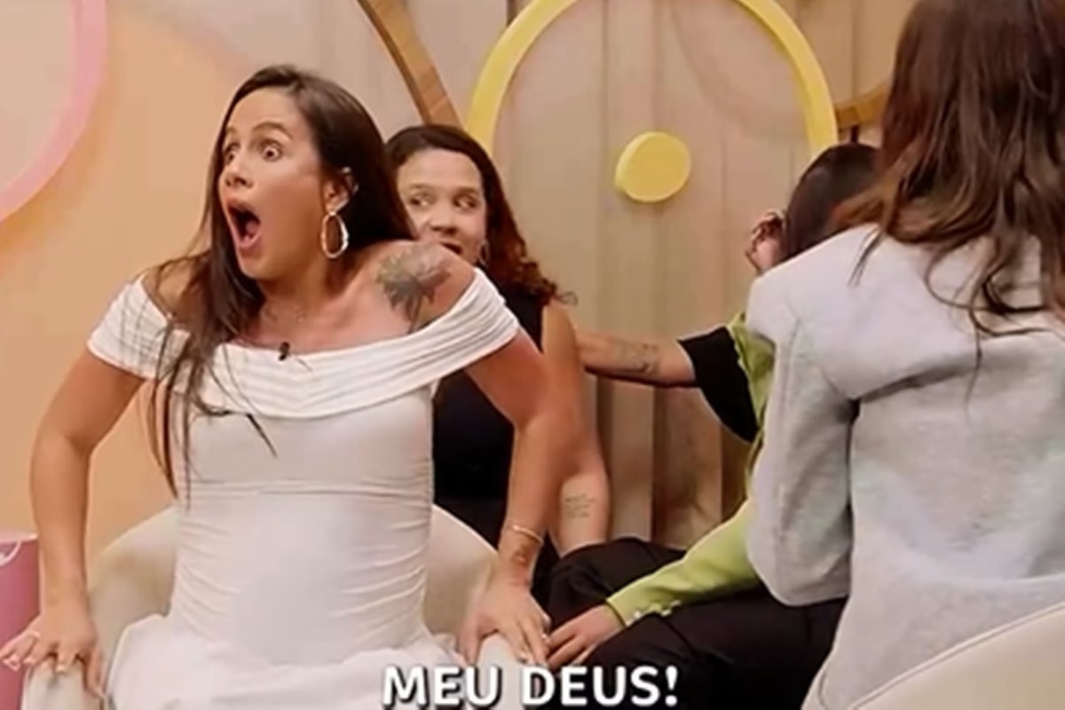 Jornalista entra em trabalho de parto após gravar podcast de gravidez