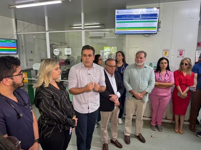 Dez dias após início de novos contratos médicos, prefeitura diz que escalas estão completas nas UPAs