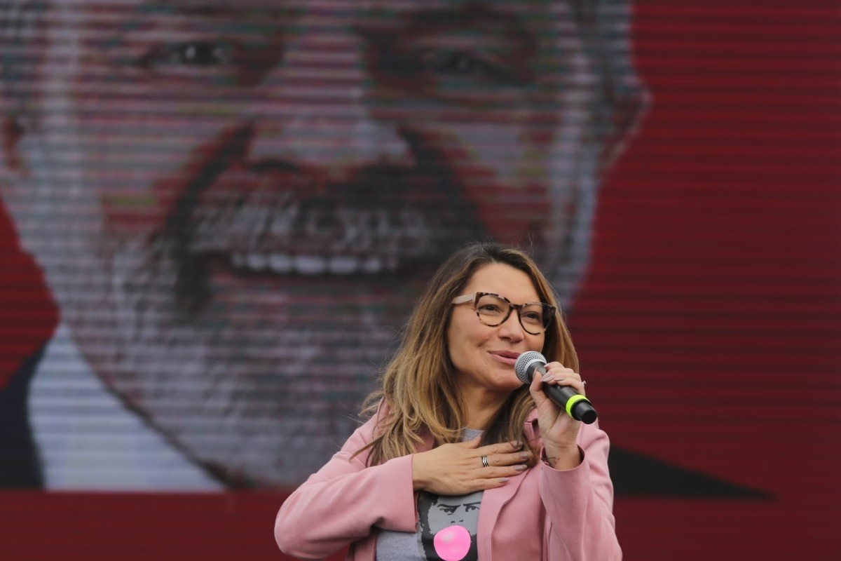 VÍDEO: Após condenação de Bolsonaro, Janja posta meme de Nazaré: “Bom dia!”