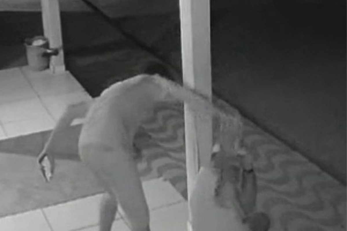 Chacina: assassino invade casa, mata casal e ataca homem na rua