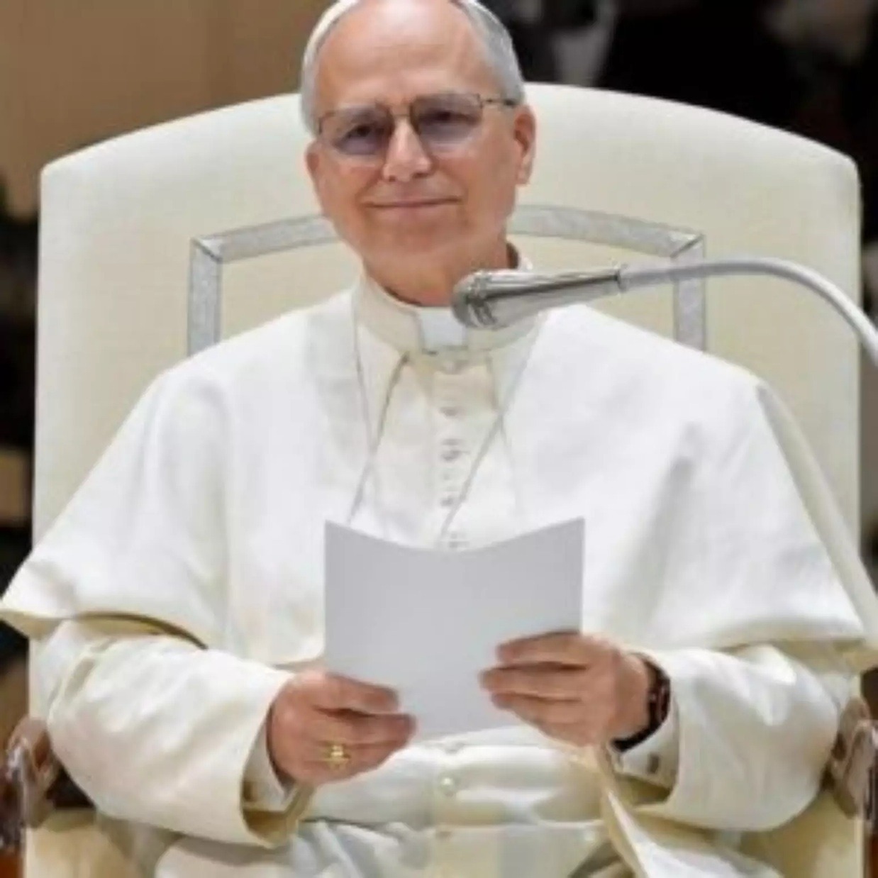 Papa Leão XIV diz que família é ‘pai, mãe e filhos’ e que casamento é ‘para um homem e uma...