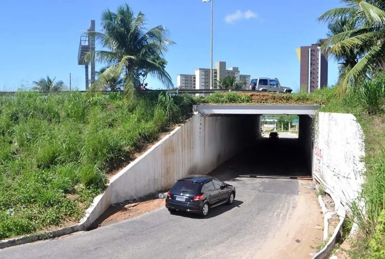 Motorista será indenizado em R$ 2,4 mil após acidente no túnel de Neópolis