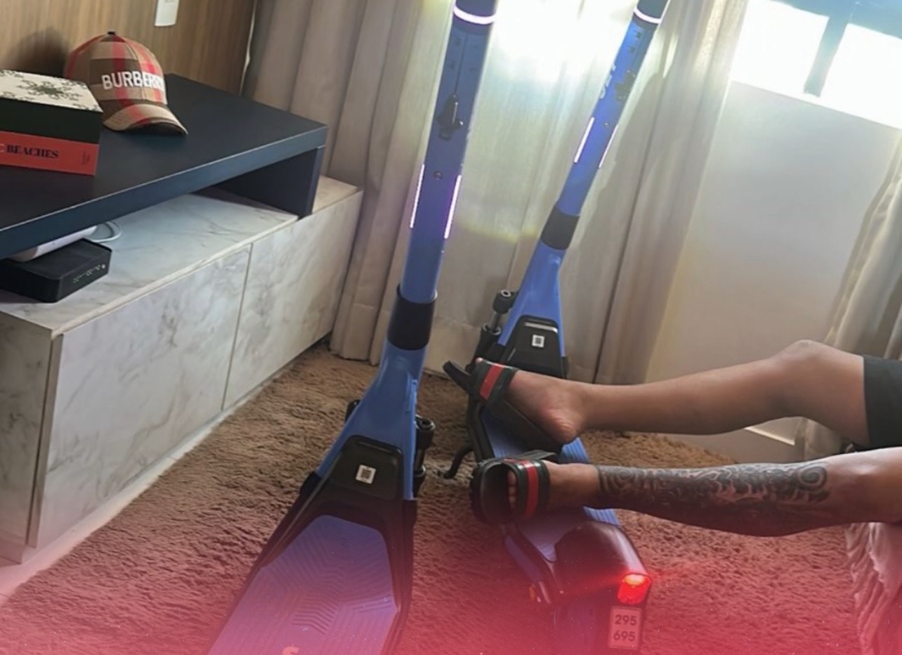 Patinetes elétricos chegam a Natal e geram polêmica já no primeiro dia de operação