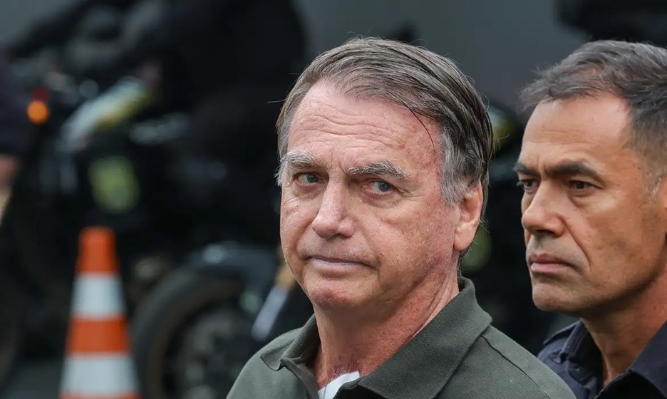 Bolsonaro pede ao STF fim de prisão domiciliar