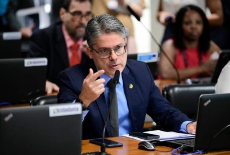 Relator vota pela inconstitucionalidade da PEC da Blindagem