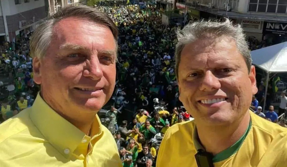 Bolsonaro fecha apoio a Tarcísio para eleição presidencial