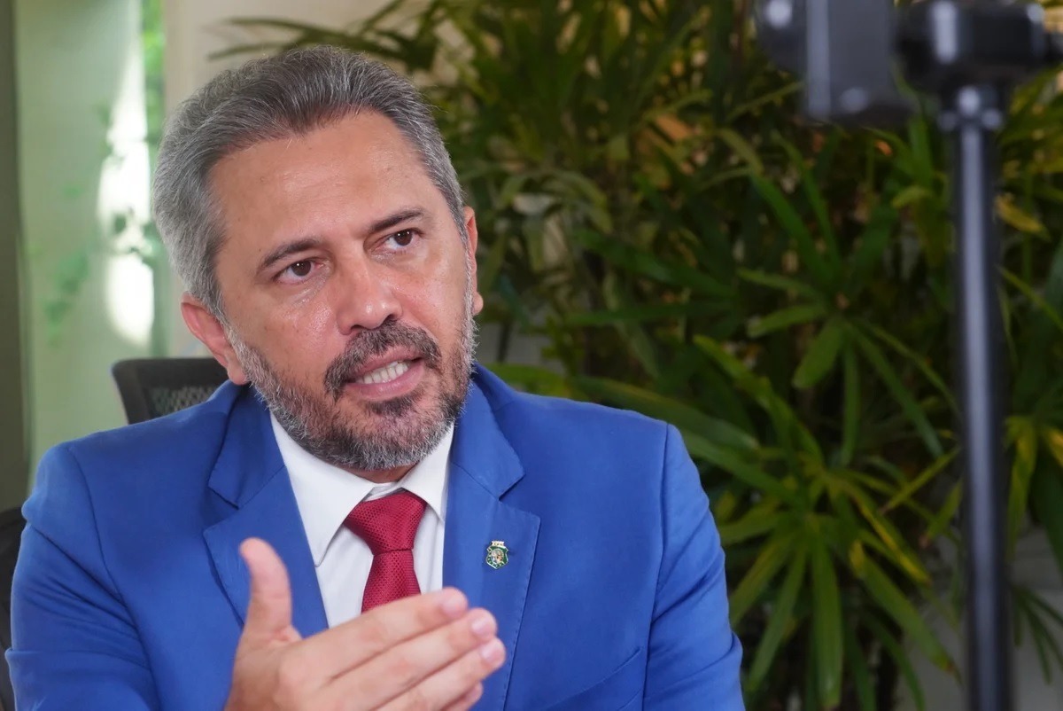 Governador do Ceará se pronuncia sobre morte de 2 alunos em escola