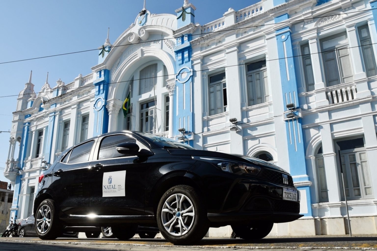 Prefeitura adota sistema de transporte por aplicativo para servidores e prevê economia de 70%
