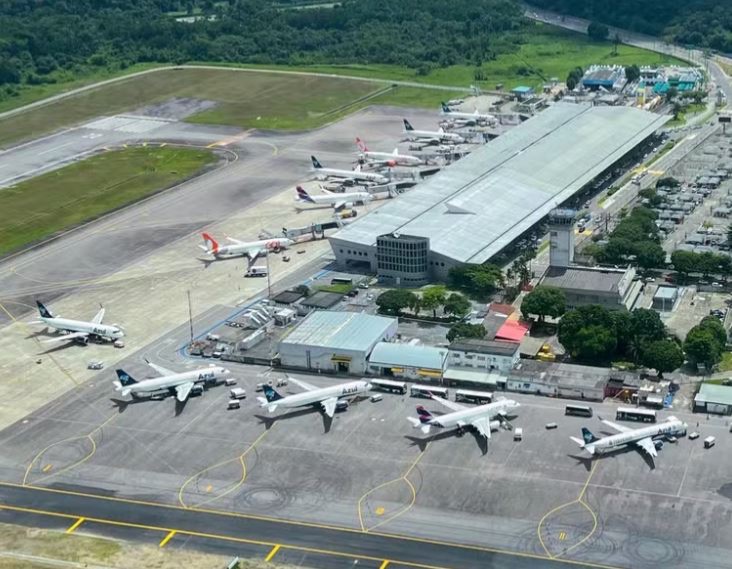 Passageiro a bordo de avião da Azul afirma ter bomba e voo em Belém é cancelado