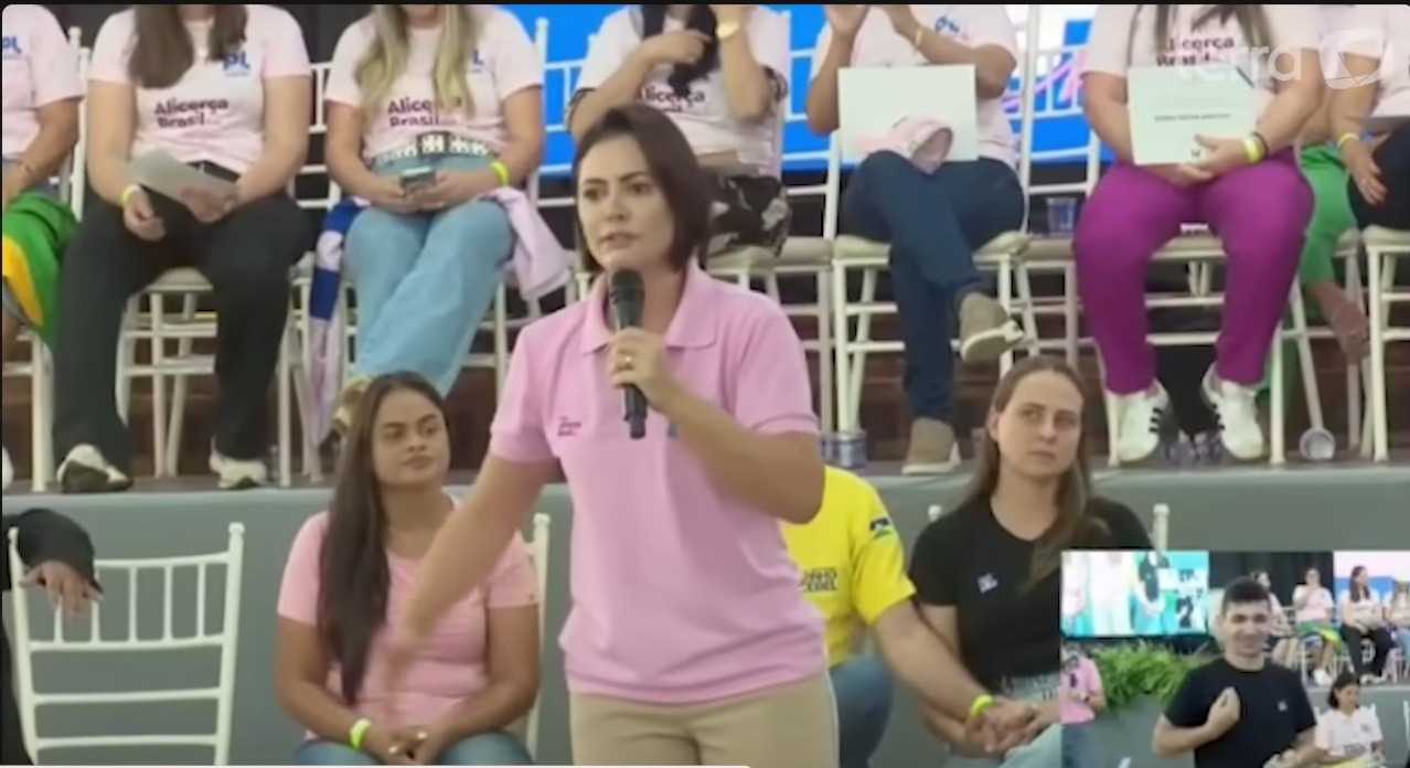 VÍDEO: “Não quero ser presidente, quero ser primeira-dama”, diz Michelle Bolsonaro