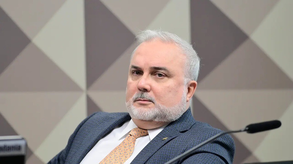 Jean Paul Prates anuncia saída do PT