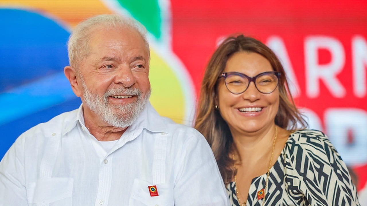 Lula diz que vai levar Janja a encontro com Trump