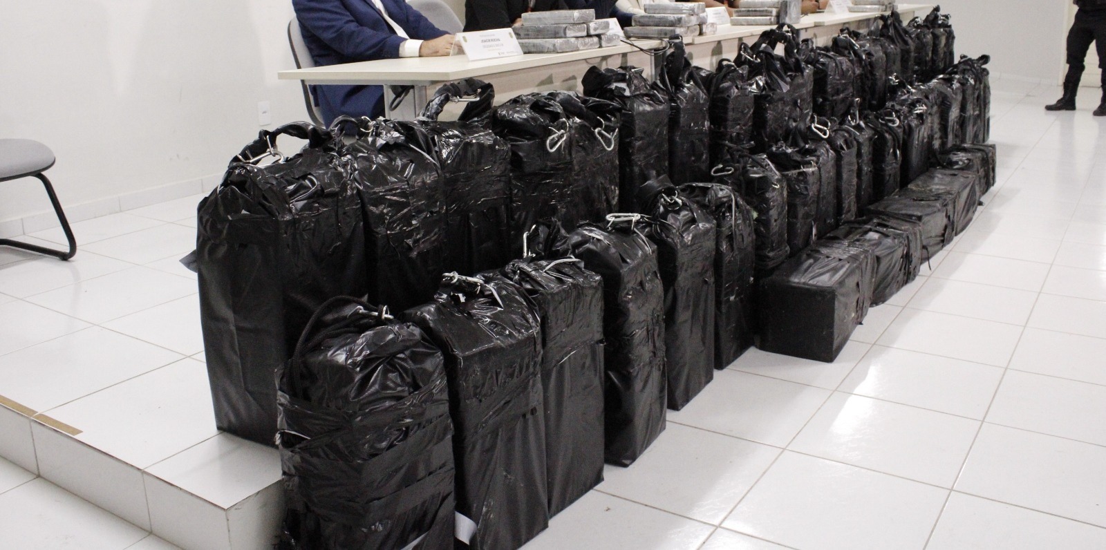 [VÍDEO] Policial Militar da reserva está entre os presos da maior apreensão de cocaína do RN
