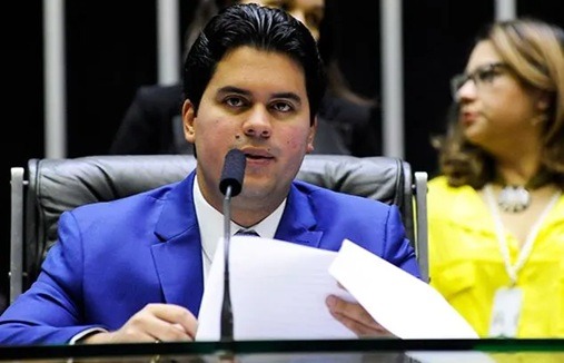Fufuca reafirma apoio a Lula e desafia pressão do PP para deixar o governo