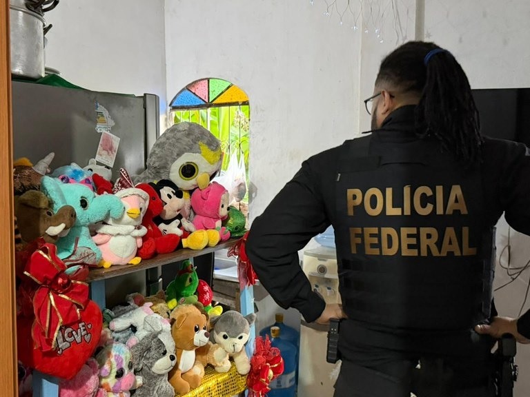 Megaoperação da PF prende 49 pessoas e resgata vítimas de abuso infantil