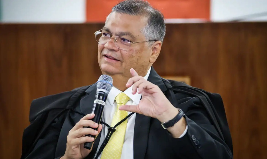 Dino autoriza silêncio a presidente de sindicato ligado a irmão de Lula