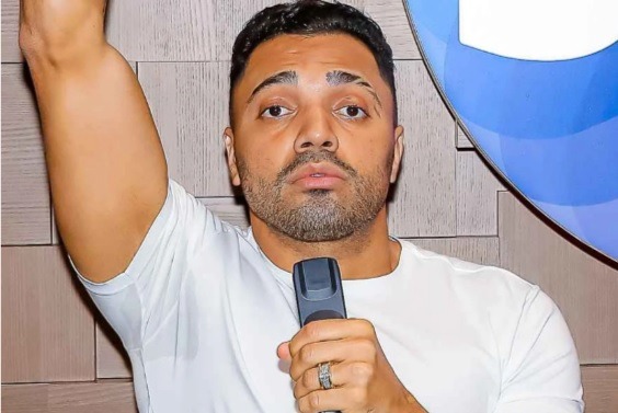 Tirullipa é inocentado do crime de importunação sexual por entenderem que ‘era só humor’