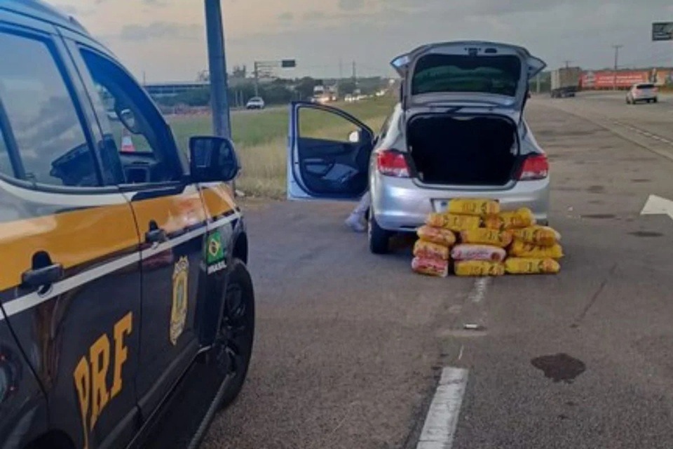 PRF prende três homens por furto a supermercado na BR-101