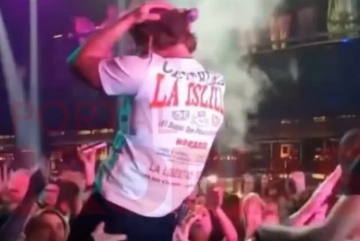 [VÍDEO] Fã apalpa parte íntima de Zé Felipe durante show e cantor reage