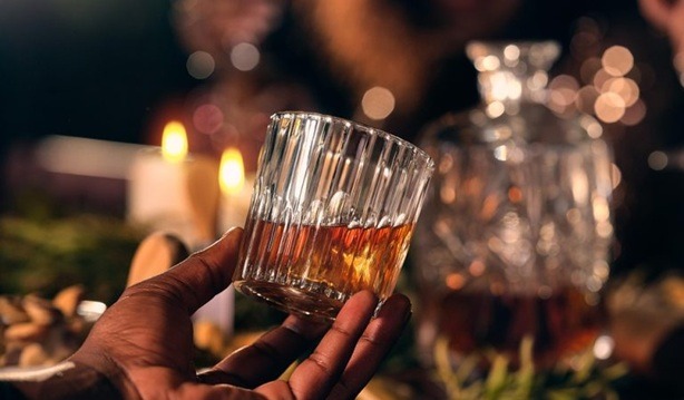 Brasil tem 29 casos confirmados de intoxicação por metanol após consumo de bebidas alcoólicas