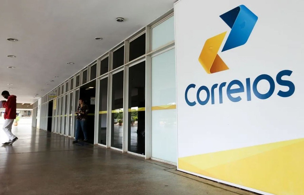 Correios avaliam empréstimo de R$ 20 bilhões para evitar colapso financeiro até 2026