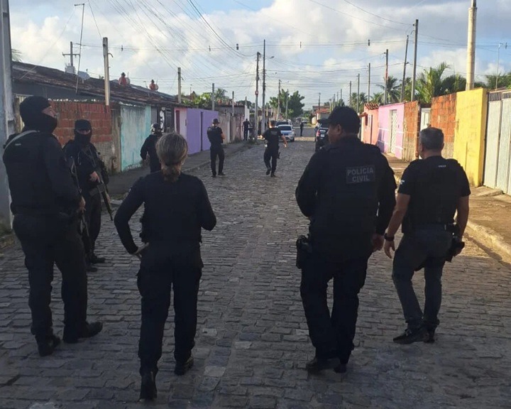 Forças de segurança cumprem mandados em nova fase da Operação “Combate Organizado” na Grande Natal