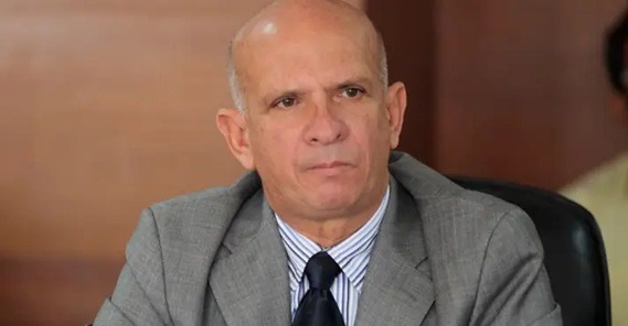Ex-chefe de inteligência fala em escândalo internacional envolvendo políticos da América do Sul e negocia delação; veja a lista