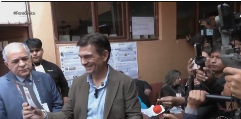 Rodrigo Paz é eleito presidente da Bolívia