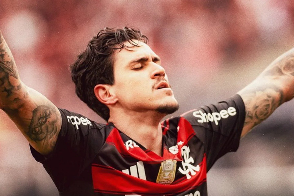 Flamengo vence Palmeiras e empata em pontos na liderança; veja classificação atualizada