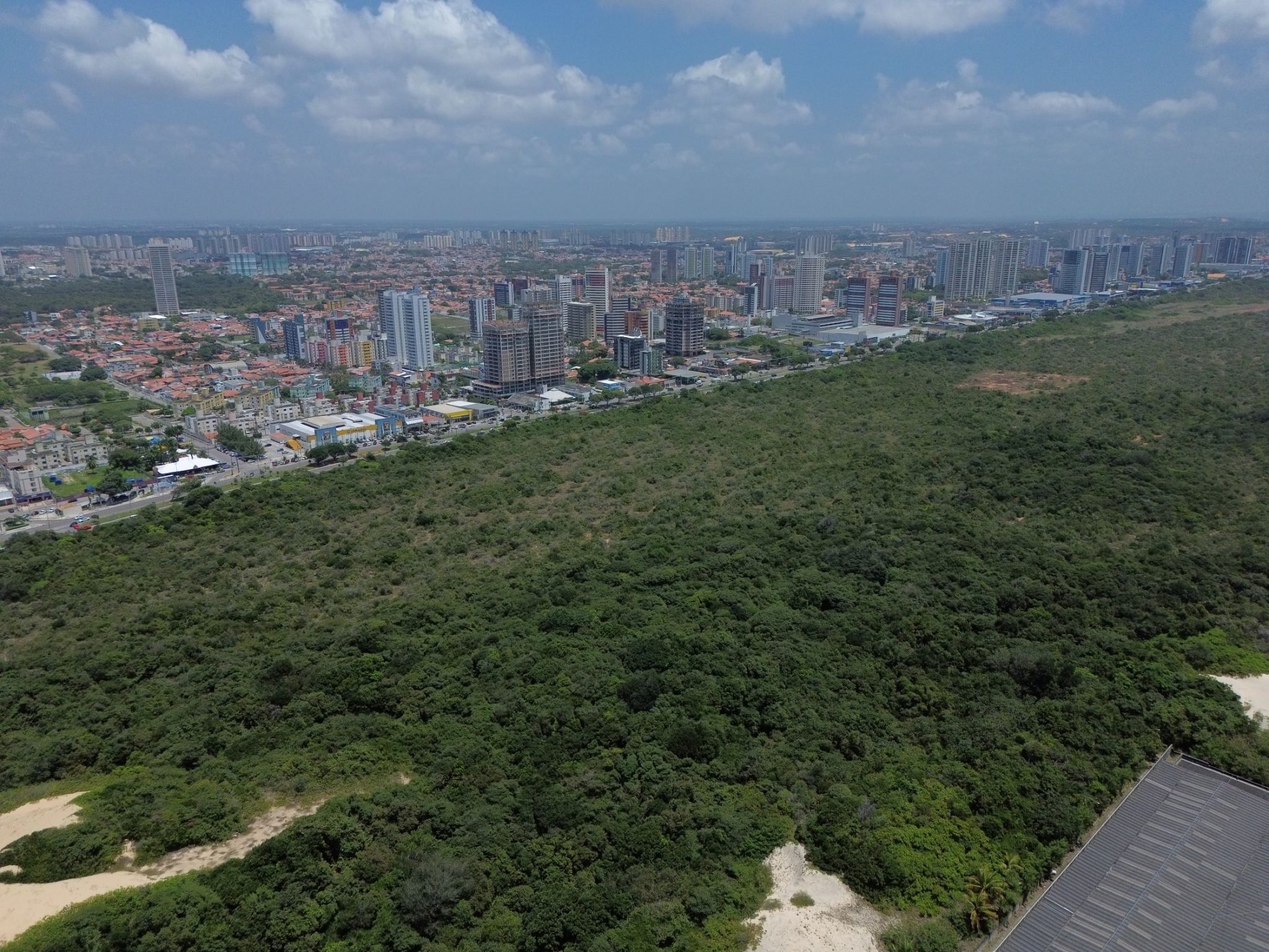 Governo do RN diz que proposta de implantação do Parque Linear na Av. Roberto Freire “não é compatível em sua...