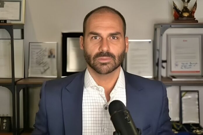 Eduardo Bolsonaro escapa de cassação no Conselho de Ética; PT e PSOL sofrem derrota histórica