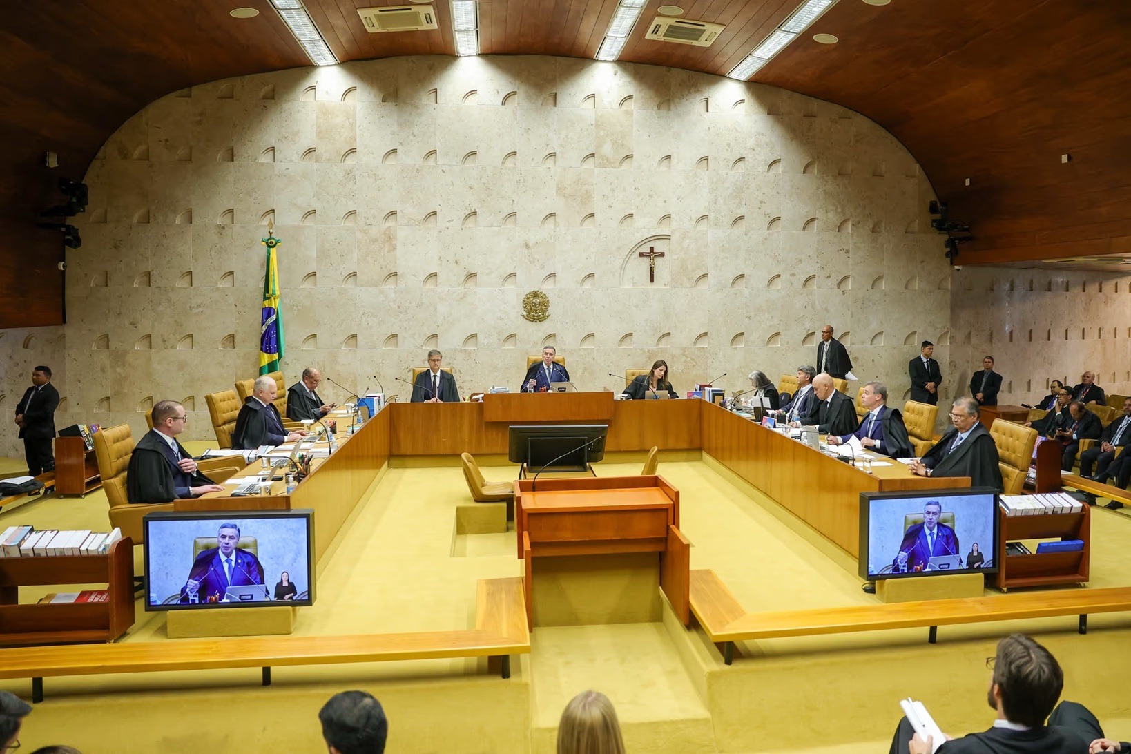 STF forma maioria para autorizar nomeação de parentes em cargos políticos
