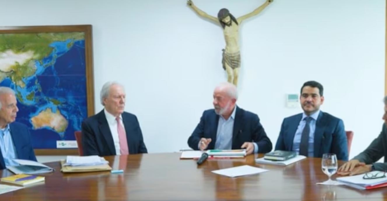 Planalto tenta reagir à crise no Rio e neutralizar ofensiva de governadores da direita
