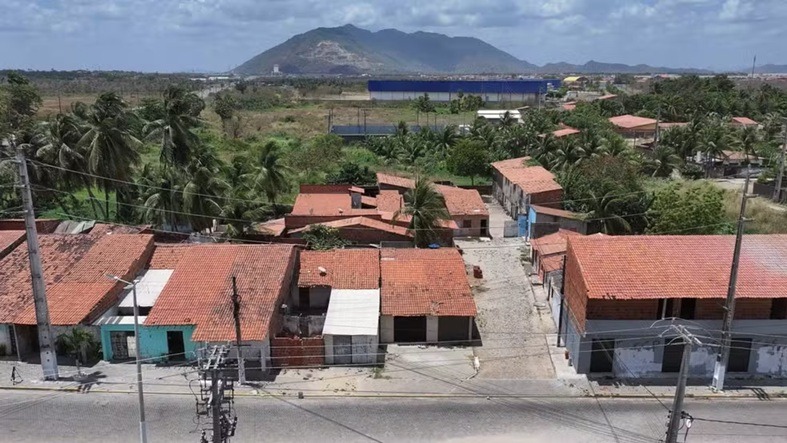 Guerra de facções expulsa moradores e deixa vila fantasma no Ceará
