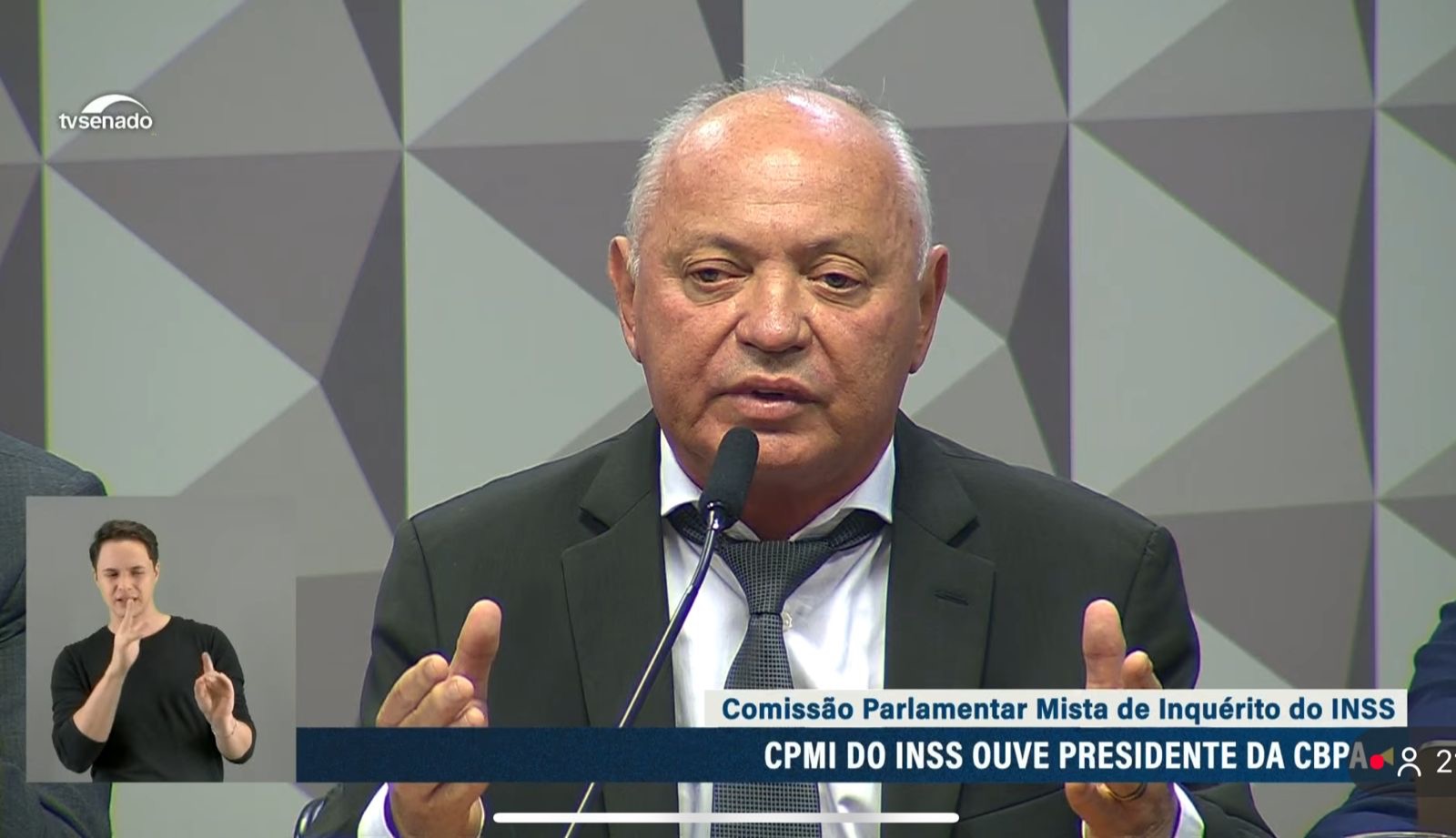 [VIDEO] CPMI do INSS: Político potiguar afirma que é investigado, fica em silêncio e não revela nem que já foi...