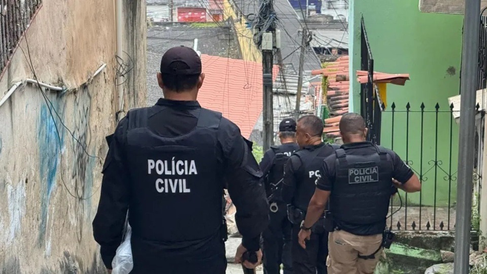 Polícia Civil prende 31 pessoas em operação contra o Comando Vermelho na Bahia e no Ceará
