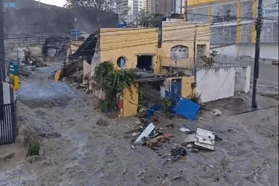 Rompimento de reservatório em Campina Grande mata idosa