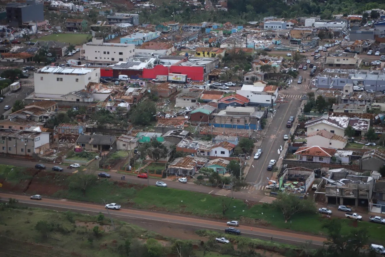 Tornado no Paraná: hospitais já atenderam 750 feridos