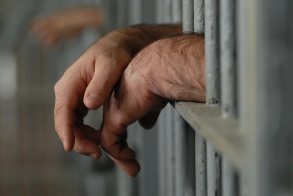 Justiça do RN mantém líder de facção em presídio federal por alto poder de comando mesmo da cadeia