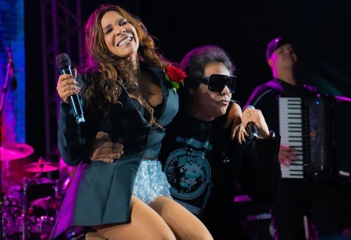 Vocalista do Calcinha Preta anuncia saída da banda