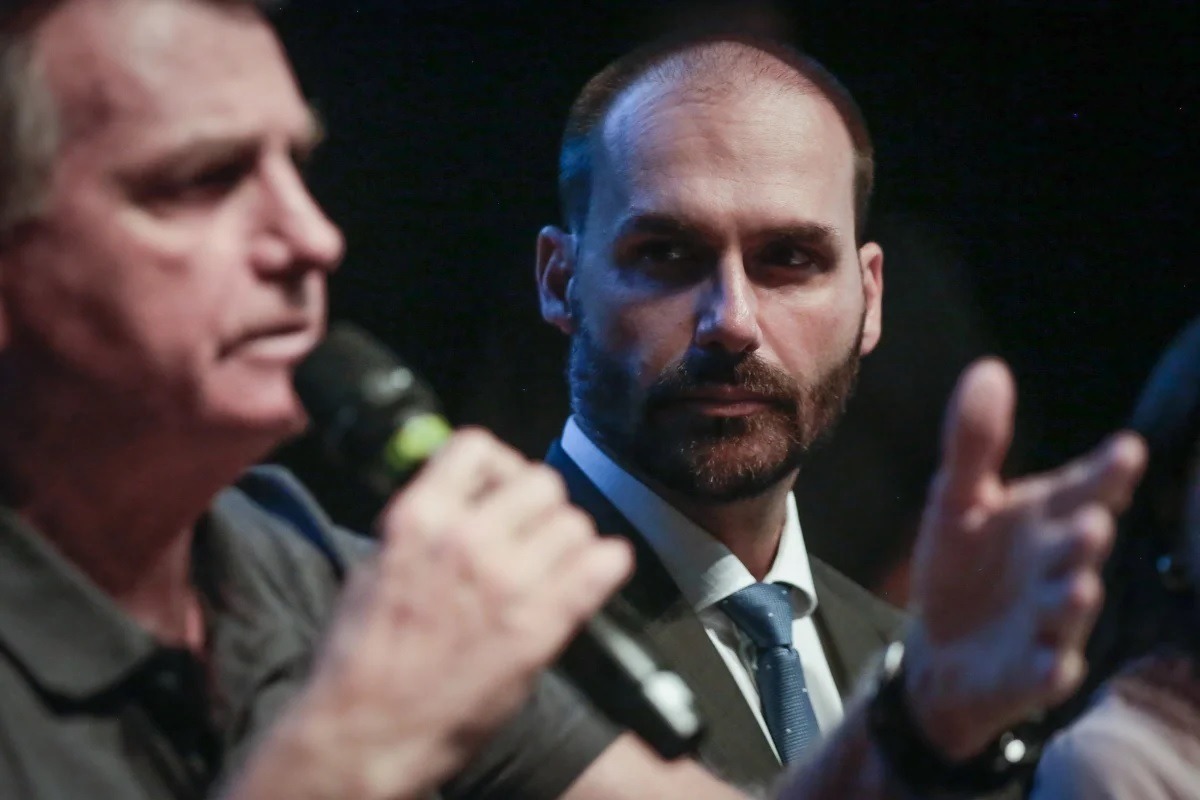 PF revelou xingamentos de Eduardo a Bolsonaro: “Ingrato do caralho”