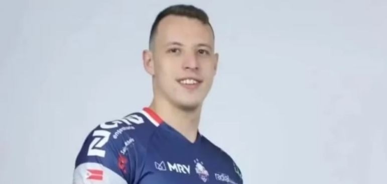 Acidente deixa ex-atleta de vôlei tetraplégico e família cria vaquinha