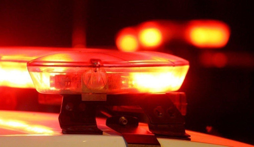 Homem é morto a pauladas em frente a albergue na Cidade Alta