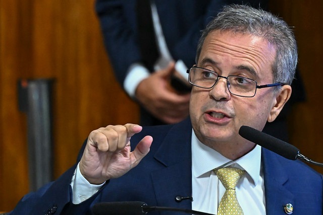 Rogério Marinho aciona PGR, TCU e Comissão de Ética por suposta prevaricação de Jorge Messias em fraudes contra aposentados
