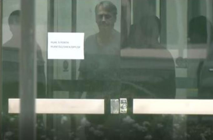 Bolsonaro diz a familiares que teme ser envenenado na prisão