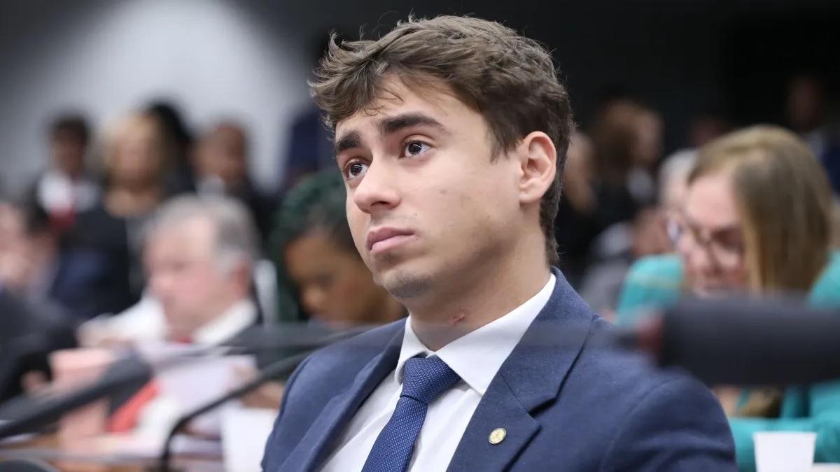 PSOL pede quebra de sigilo telefônico de Nikolas após visita a Bolsonaro