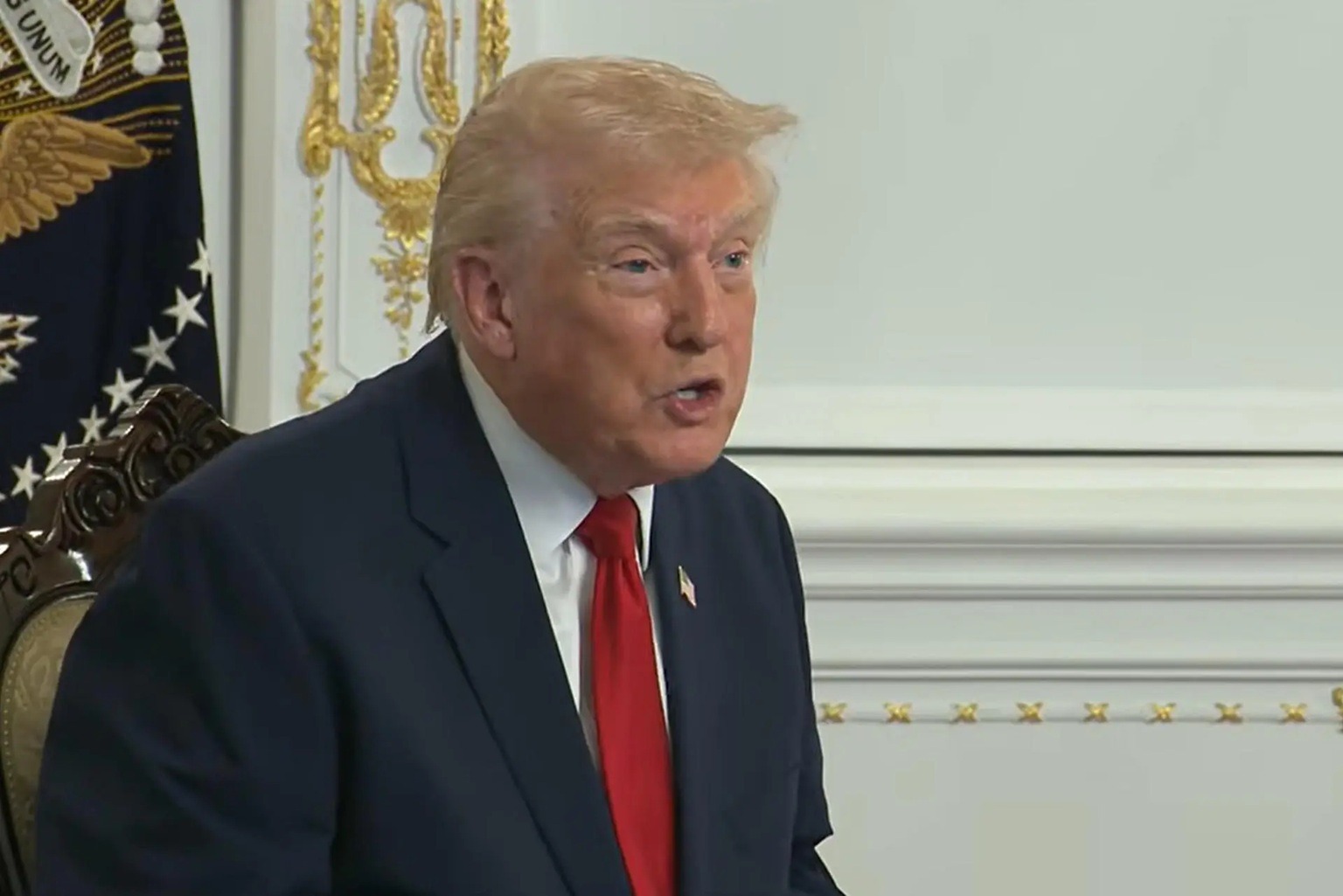 Trump diz que vai interromper a entrada de imigrantes de 'países de terceiro mundo' nos EUA