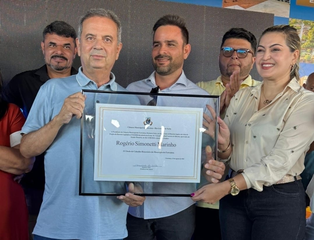 Extremoz entrega Título de Cidadão a Rogério Marinho e reforça peso político do senador no RN