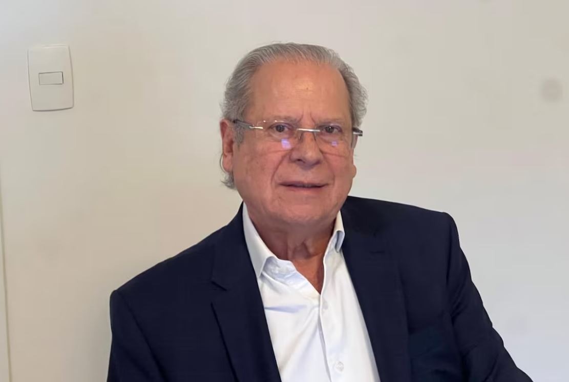 Dirceu reaparece, mira 2026 e diz que direita “não se livrará” de Bolsonaro